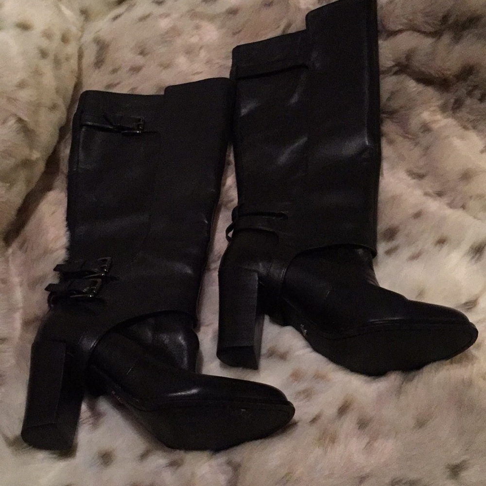 Kenneth Cole Boots